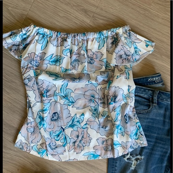 ‼️Last One‼️🍃Off Shoulder Top🍃 - Picture 3 of 8